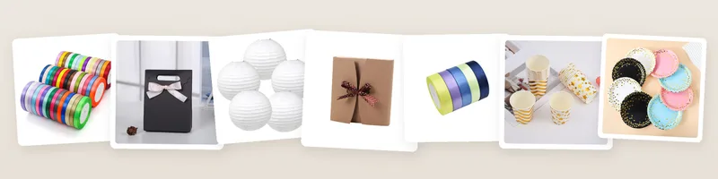 Wedding picks: satin ribbon, small paper gift bags with bow, white round paper lanterns and kraft gift boxes with ribbon bow